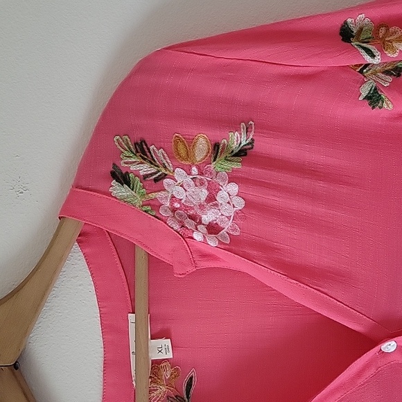 Hope Springs Pink Embroidered Sheer Tunic Blouse Size XL - Picture 2 of 7
